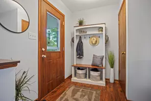 S56W23550 Maplewood Terrace, Waukesha, WI 53189 - Photo 3