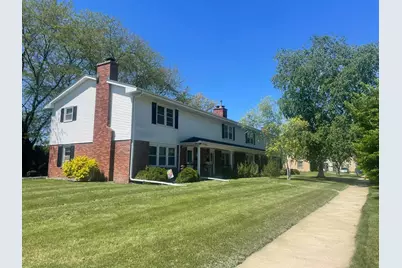 201 W Pierre Ln, Port Washington, WI 53074 - Photo 1
