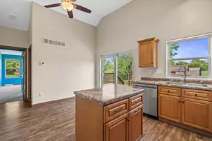 2028 W Oakwood Rd, Oak Creek, WI 53154 - Photo 31