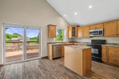 2028 W Oakwood Rd, Oak Creek, WI 53154 - Photo 27