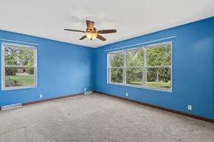 2028 W Oakwood Rd, Oak Creek, WI 53154 - Photo 37