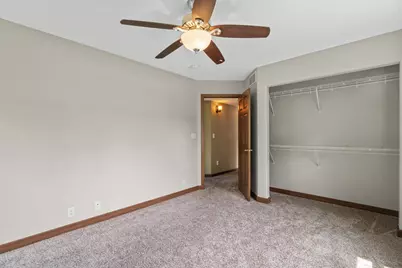 2028 W Oakwood Rd, Oak Creek, WI 53154 - Photo 15