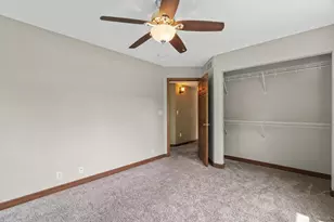 2028 W Oakwood Rd, Oak Creek, WI 53154 - Photo 15