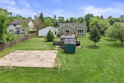2028 W Oakwood Rd, Oak Creek, WI 53154 - Photo 13