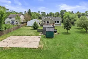 2028 W Oakwood Rd, Oak Creek, WI 53154 - Photo 13