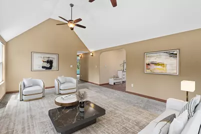 2028 W Oakwood Rd, Oak Creek, WI 53154 - Photo 21