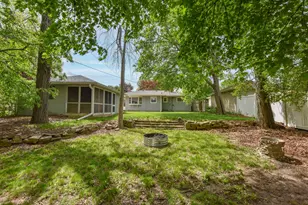 10136 W Manitoba St, West Allis, WI 53227 - Photo 29