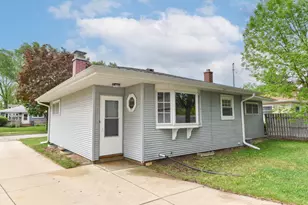 10136 W Manitoba St, West Allis, WI 53227 - Photo 31