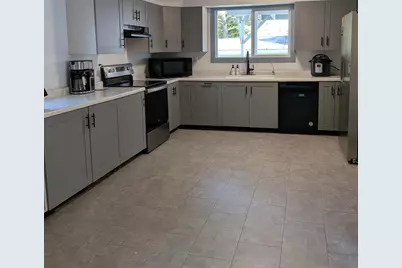 717 W 3rd St, Waldo, WI 53093 - Photo 7
