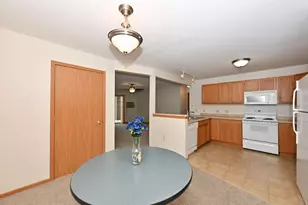 W1062 Marietta Ave, Ixonia, WI 53036 - Photo 9