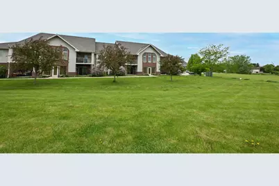 W1062  Marietta Ave #305, Ixonia, WI 53036 - Photo 27