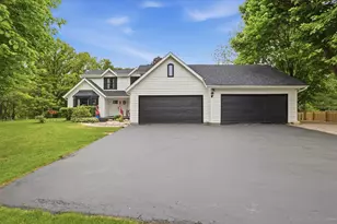 423 Bron Derw Ct, Wales, WI 53183 - Photo 1
