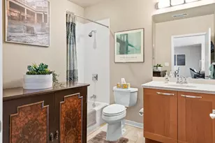 1522 N Prospect Ave, Milwaukee, WI 53202 - Photo 21