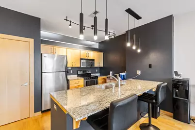 601 E Ogden Ave #405, Milwaukee, WI 53202 - Photo 7