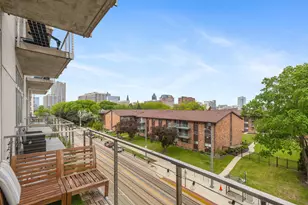601 E Ogden Ave, Milwaukee, WI 53202 - Photo 13