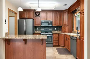 1067 Lauderdale -, Onalaska, WI 54650 - Photo 9