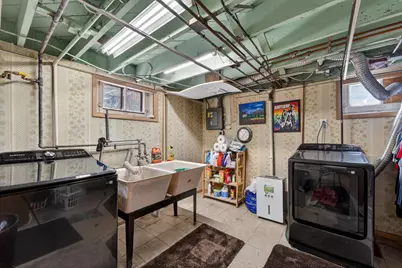 3261 S Logan Ave, Milwaukee, WI 53207 - Photo 21