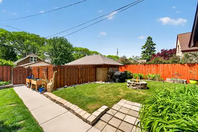 3261 S Logan Ave, Milwaukee, WI 53207 - Photo 23