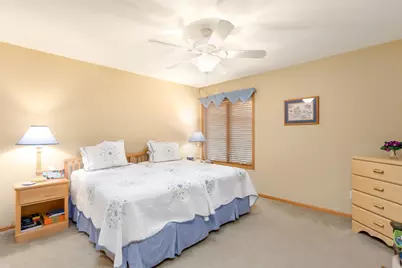 W173N7932  Bluejay Ct, Menomonee Falls, WI 53051 - Photo 29