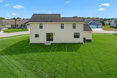 2702  Mapleton Ave, East Troy, WI 53120 - Photo 35