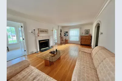 3009  Chatham St, Racine, WI 53402 - Photo 5