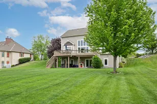W218N5455 Taylors Woods Dr, Menomonee Falls, WI 53051 - Photo 43