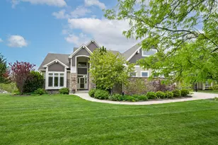 W218N5455 Taylors Woods Dr, Menomonee Falls, WI 53051 - Photo 47
