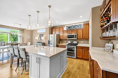 W218N5455  Taylors Woods Dr, Menomonee Falls, WI 53051 - Photo 11