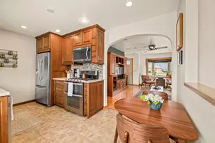 4404 S 63rd St, Greenfield, WI 53220 - Photo 7