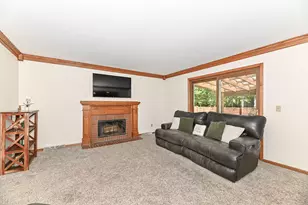 3418 Ridgeline Dr, Waukesha, WI 53188 - Photo 9