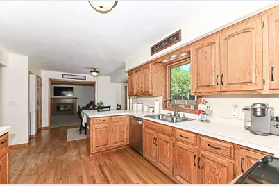 3418  Ridgeline Dr, Waukesha, WI 53188 - Photo 17