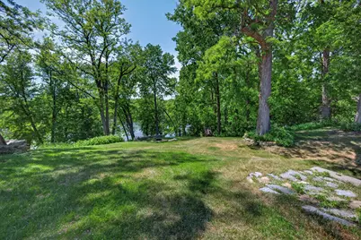 2613  Baumgartner Dr, Campbell, WI 54603 - Photo 5