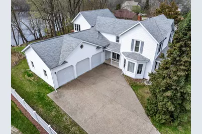 2613  Baumgartner Dr, Campbell, WI 54603 - Photo 3