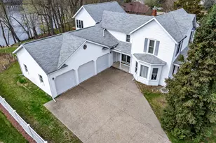 2613 Baumgartner Dr, Campbell, WI 54603 - Photo 3