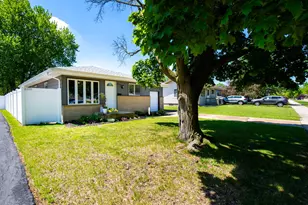 5331 Marboro Dr, Racine, WI 53406 - Photo 3