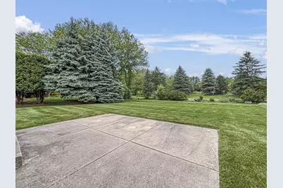 N22W26746  Shooting Star Rd, Pewaukee, WI 53072 - Photo 33