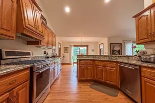 N22W26746 Shooting Star Rd, Pewaukee, WI 53072 - Photo 19