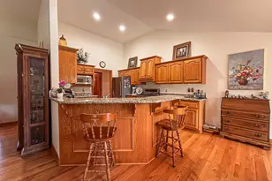 N22W26746 Shooting Star Rd, Pewaukee, WI 53072 - Photo 17