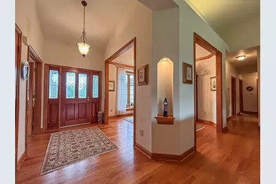 N22W26746  Shooting Star Rd, Pewaukee, WI 53072 - Photo 5