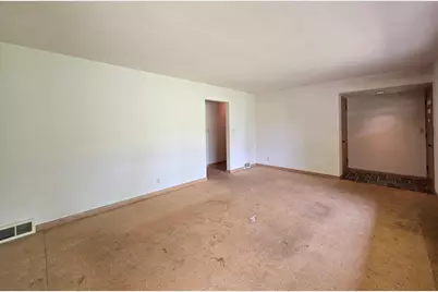 3245 N 129th St, Brookfield, WI 53005 - Photo 13