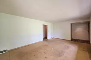 3245 N 129th St, Brookfield, WI 53005 - Photo 13