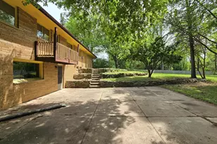 3245 N 129th St, Brookfield, WI 53005 - Photo 39