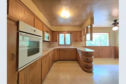 3245 N 129th St, Brookfield, WI 53005 - Photo 3