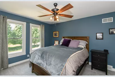 5201  Hunt Club Rd, Racine, WI 53402 - Photo 23
