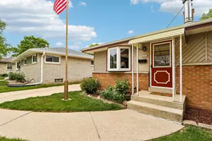 4369 S Nicholson Ave, Saint Francis, WI 53235 - Photo 3