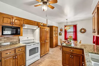 4369 S Nicholson Ave, Saint Francis, WI 53235 - Photo 13