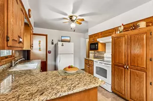 4369 S Nicholson Ave, Saint Francis, WI 53235 - Photo 11
