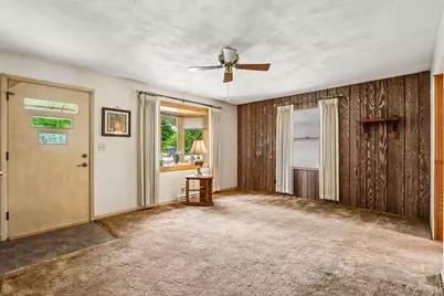 4369 S Nicholson Ave, Saint Francis, WI 53235 - Photo 7