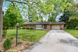 1900 N 166th St, Brookfield, WI 53005 - Photo 33