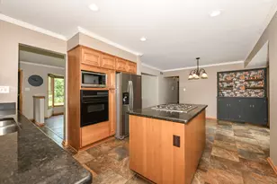 1900 N 166th St, Brookfield, WI 53005 - Photo 9